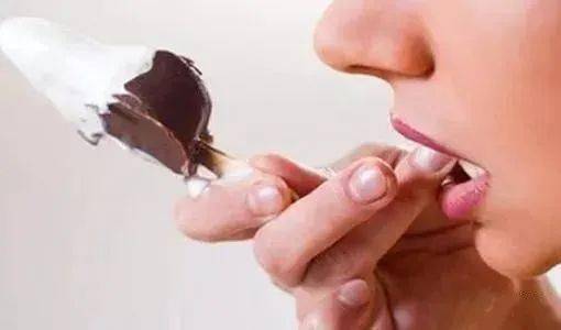 去补牙，怎么医生倒把牙洞越磨越大了？ 