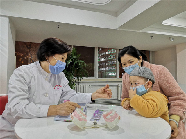 “延时门诊”向时间要空间 口腔常规诊疗有序开诊