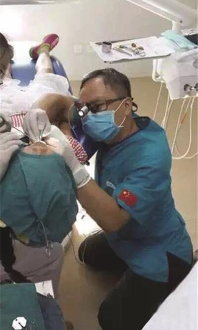 西安灵格口腔再施义举：免费为市民发放含氯消毒液