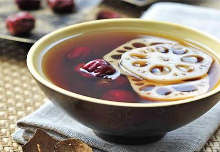 天气干燥小儿鼻出血，饮食调理很重要