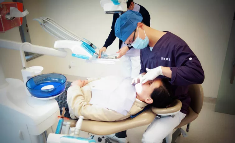 看牙必知：20个牙医圈的“潜规则”